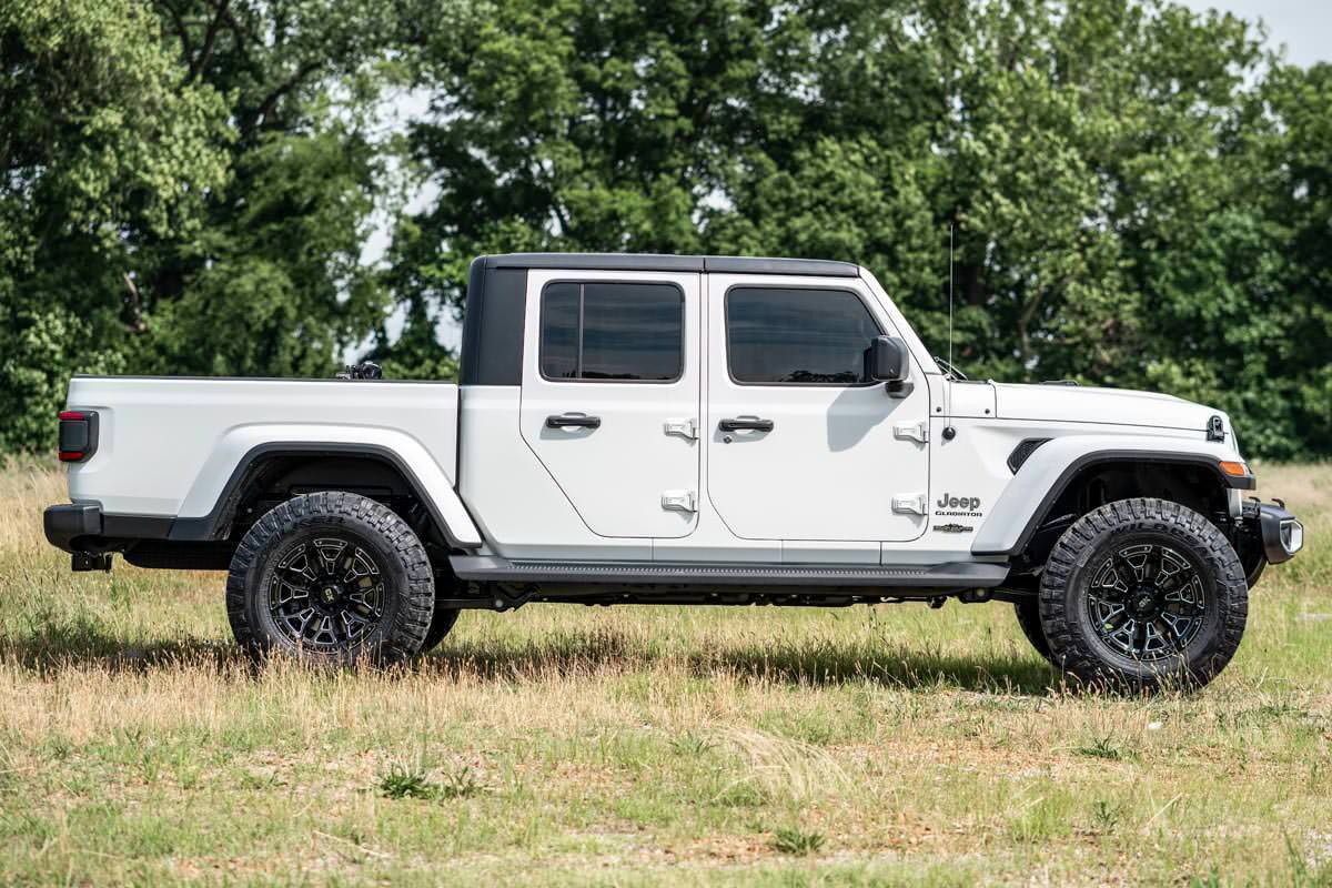 Rough Country (64870) 2.5 Inch Leveling Kits | Springs | V2 | Jeep Gladiator JT (20-23)
