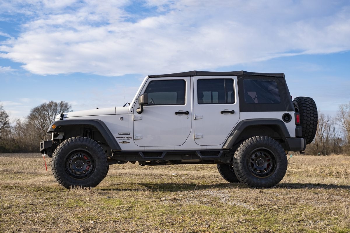 Rough Country (66950) 3.25 Inch Lift Kit | Vertex | Jeep Wrangler Unlimited (07-18)