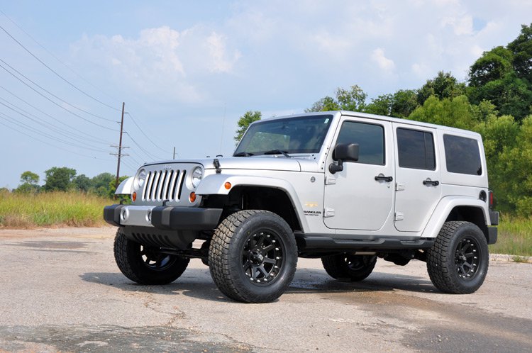 Rough Country (66950) 3.25 Inch Lift Kit | Vertex | Jeep Wrangler Unlimited (07-18)