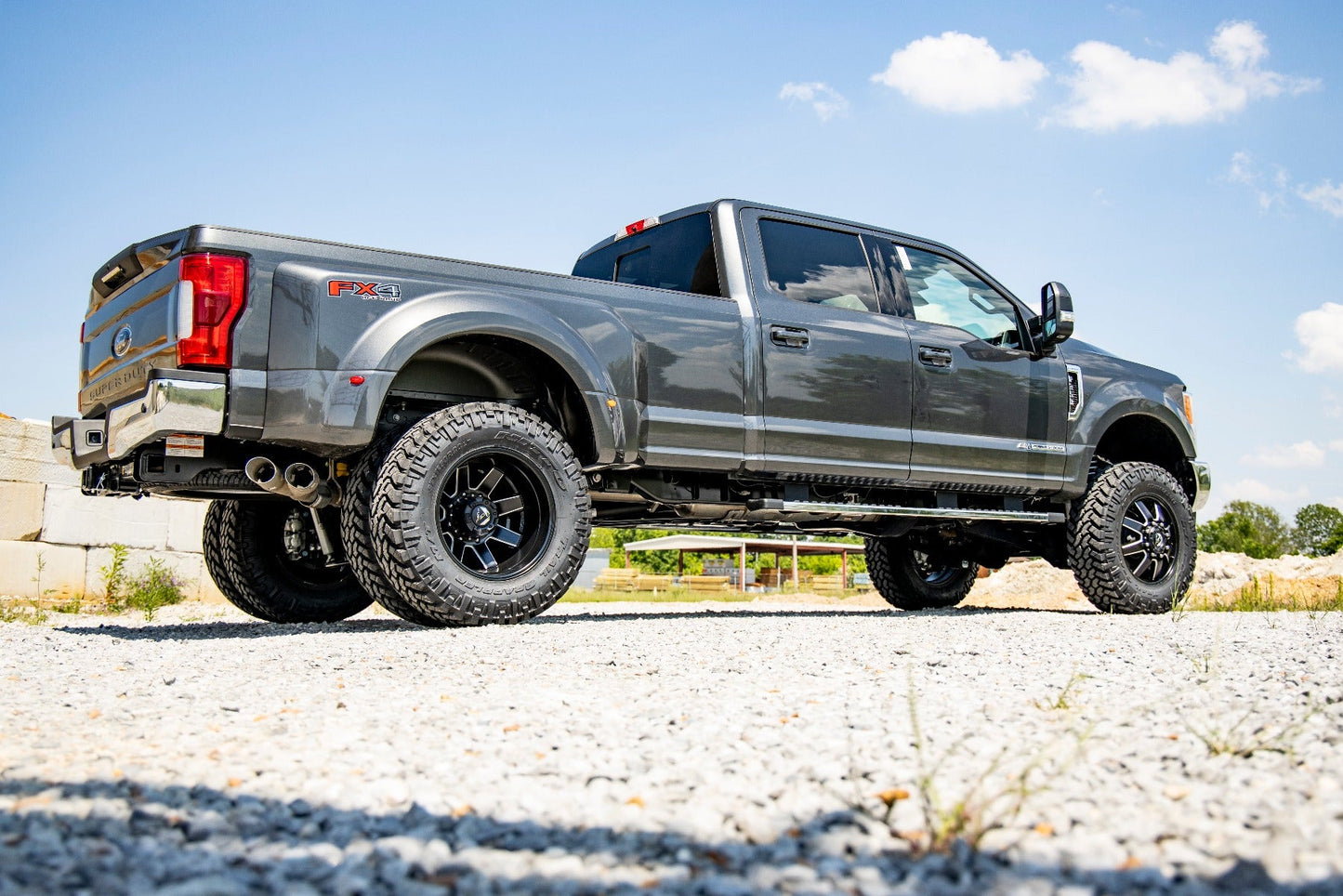 Rough Country (55950) 4.5 Inch Lift Kit | Dually| Vertex | Ford F-350 Super Duty (17-22)