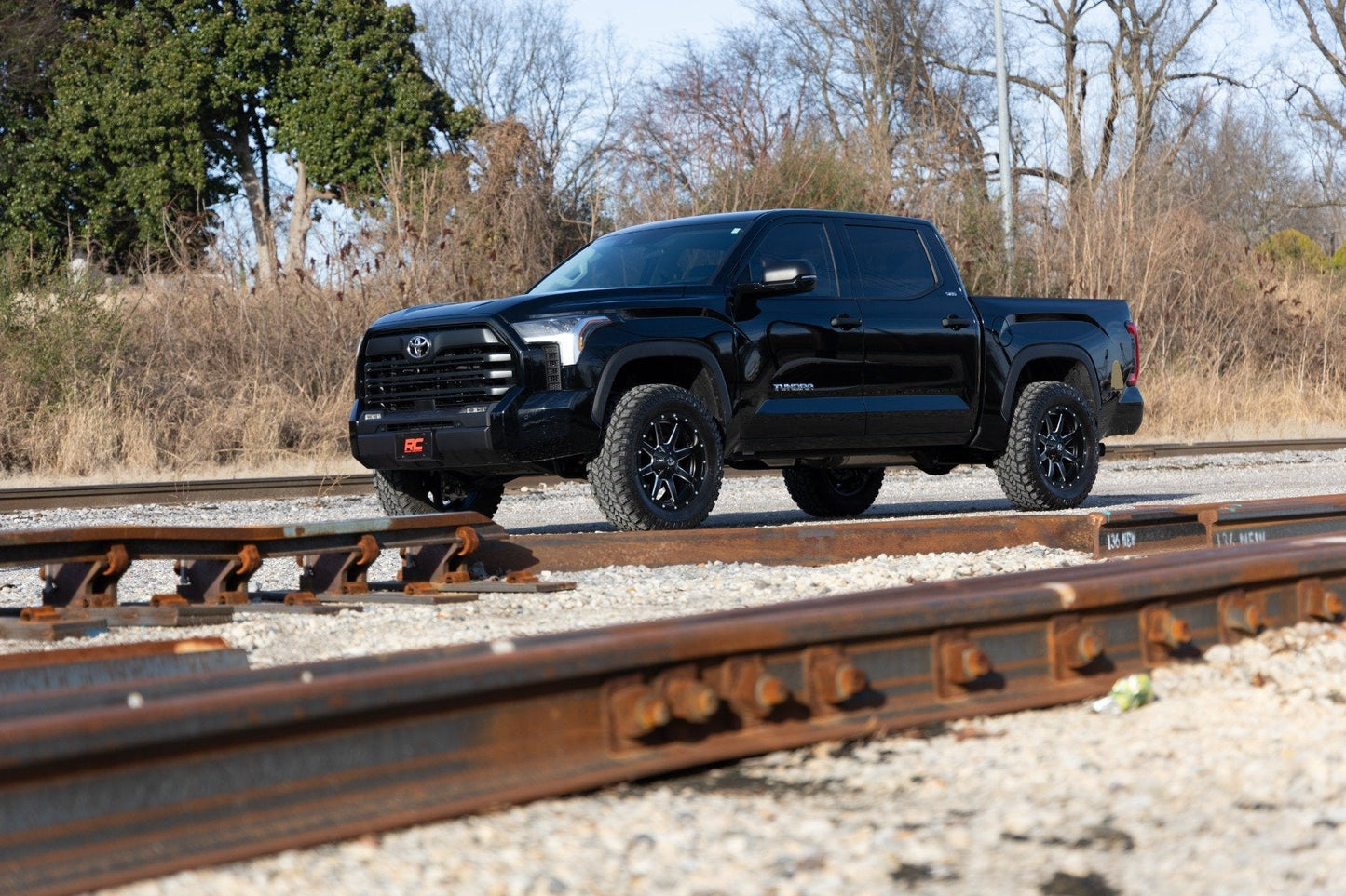 Rough Country (501148) 2 Inch Leveling Kit | Loaded Strut | Toyota Tundra 4WD (2022-2024)