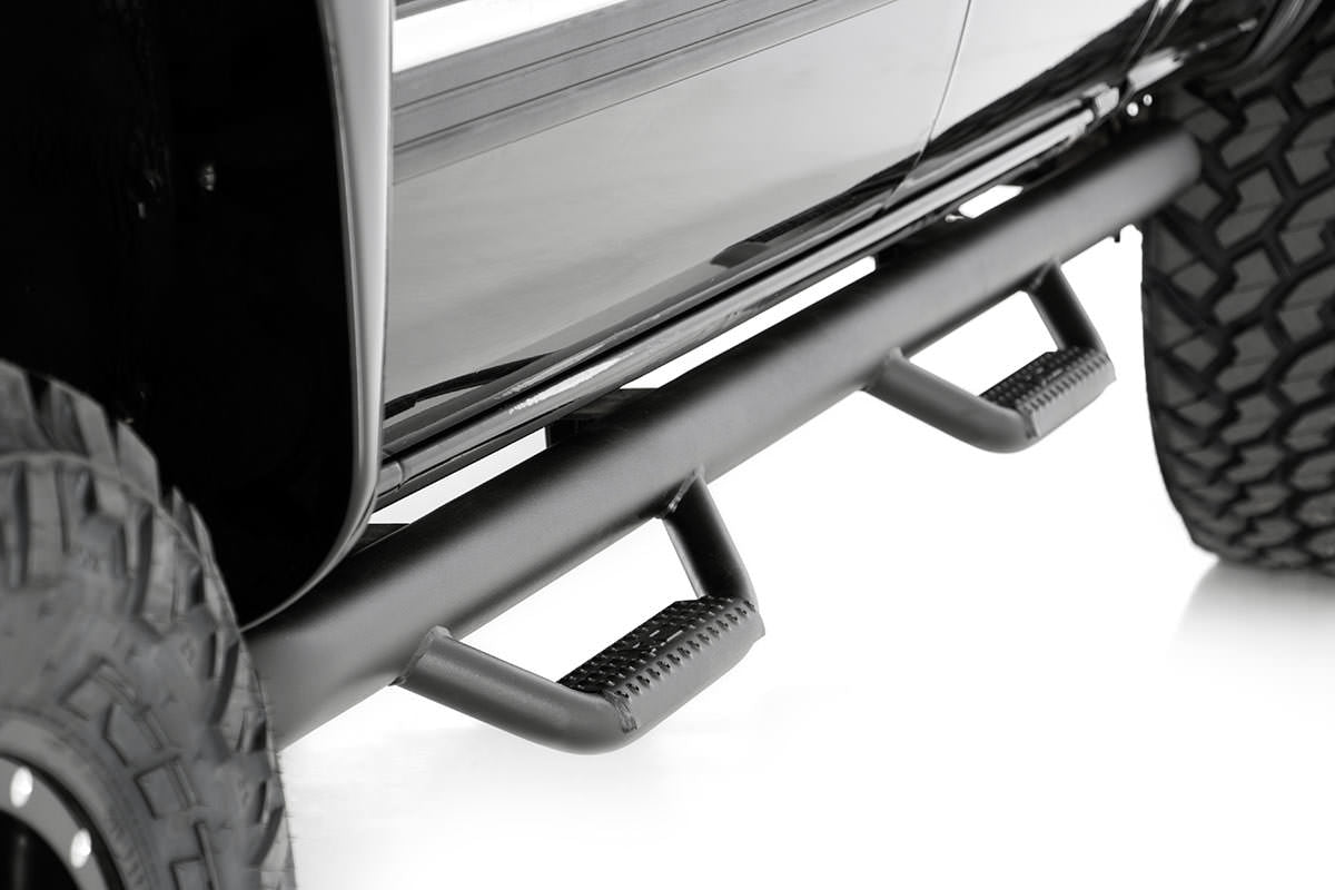 Rough Country (RCC9989QC) Nerf Steps | Full Length | Ext  | 6.5 Ft Bed | Chevy/GMC 1500/2500HD (99-06 & Classic)