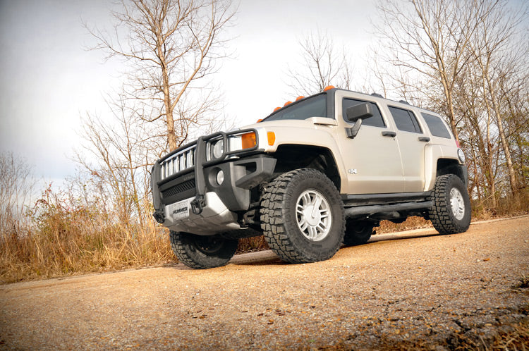 Rough Country (920) 2.5 Inch Lift Kit | Multiple Makes & Models (Chevy/GMC/Hummer)