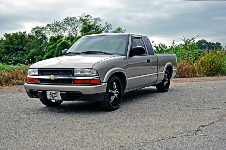 Rough Country (727) Lowering Kit | 2 Inch FR | 3 Inch RR | Chevy/GMC S10 Blazer/S10 Truck/S15 Jimmy (82-03)