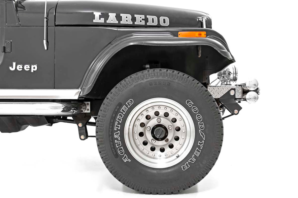 Rough Country (5059) Front Shackle Reversal Kit | Jeep CJ 7 4WD (1976-1986)