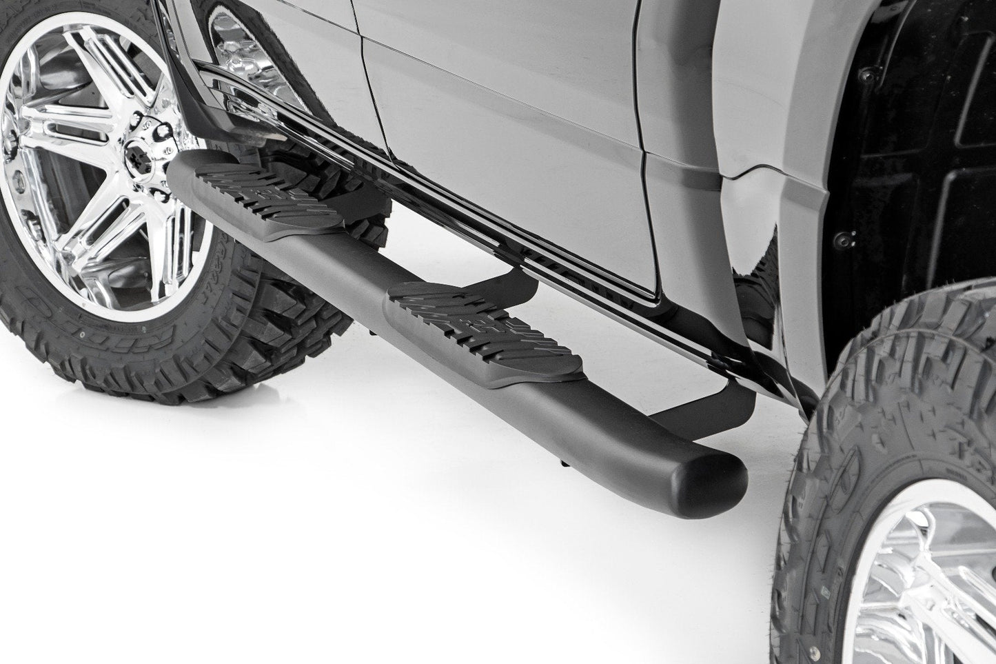 Rough Country (21004) Oval Nerf Step | Crew Cab | Black | Ram 1500 2WD/4WD (2019-2023)