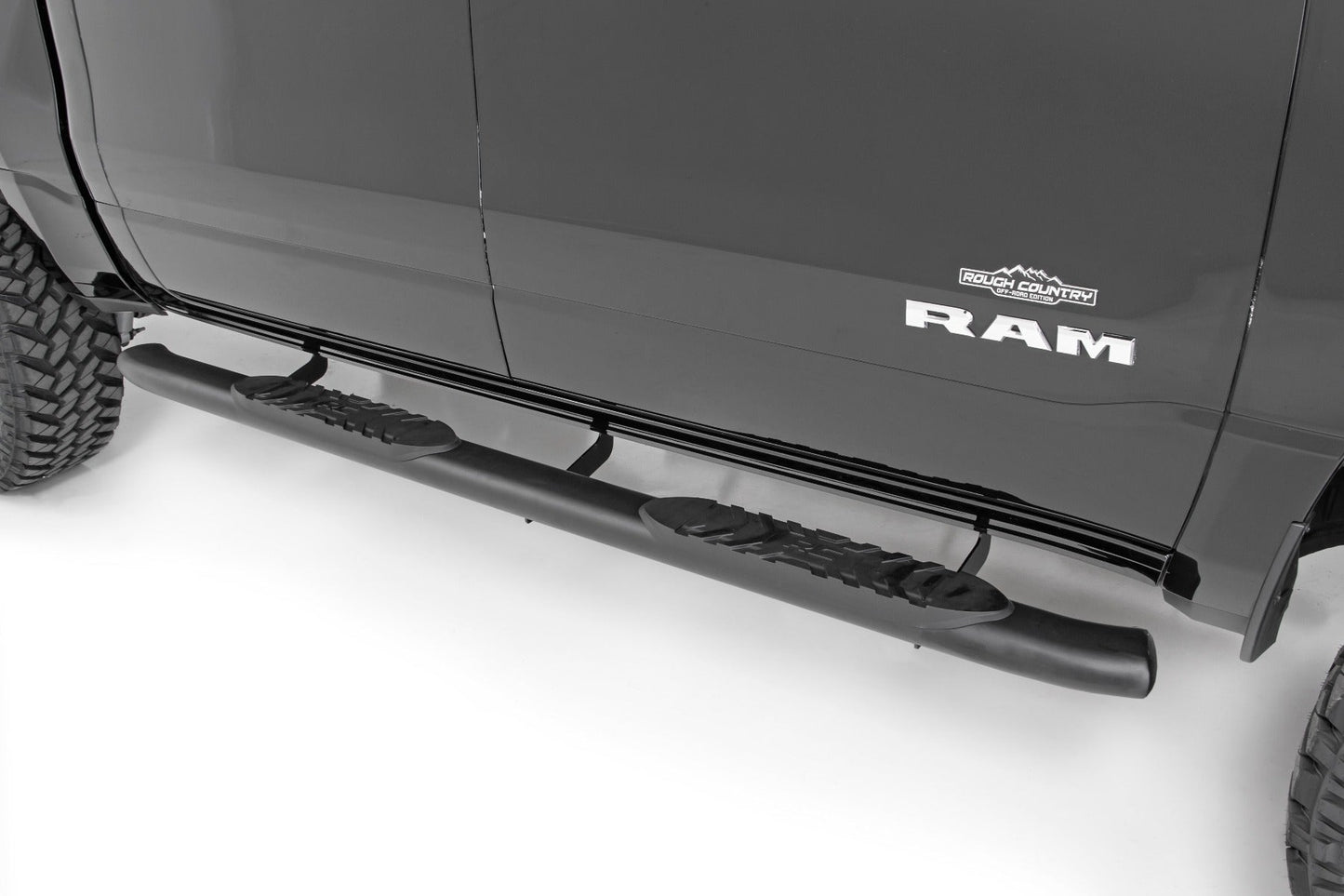 Rough Country (21004) Oval Nerf Step | Crew Cab | Black | Ram 1500 2WD/4WD (2019-2023)