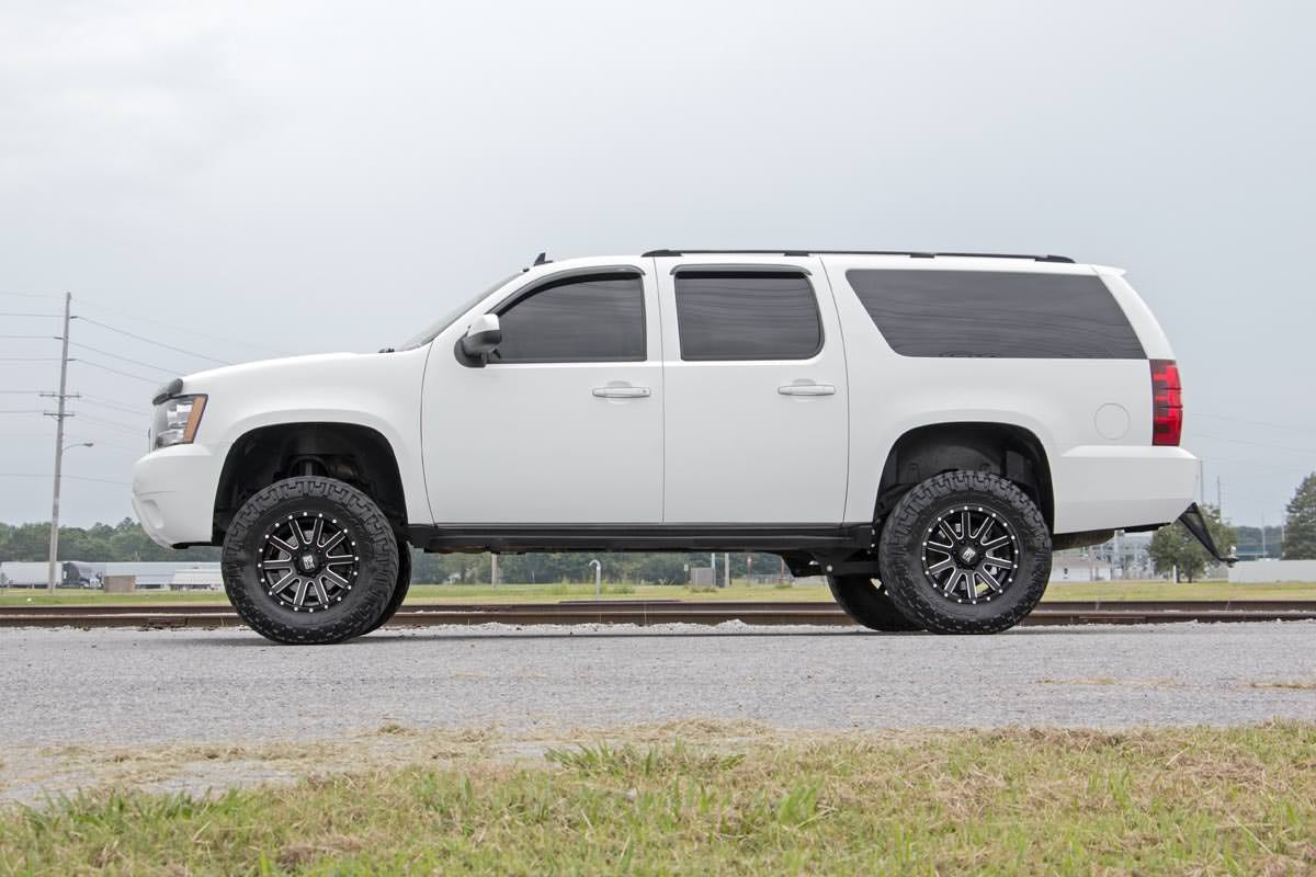 Rough Country (28701) 7 Inch Lift Kit | N3 Struts | Chevy/GMC SUV 1500 2WD/4WD (07-14)