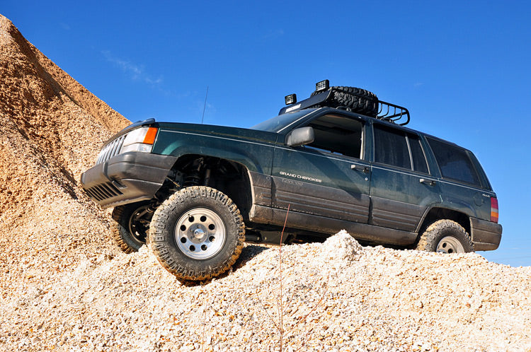 Rough Country (90200U) Long Arm Upgrade Kit | 4 Inch Lift | Jeep Grand Cherokee ZJ (93-98)