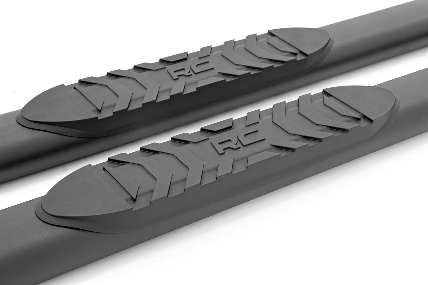 Rough Country (21013) Oval Nerf Step | Crew Cab | Black | Ford F-250/F-350 Super Duty (99-16)