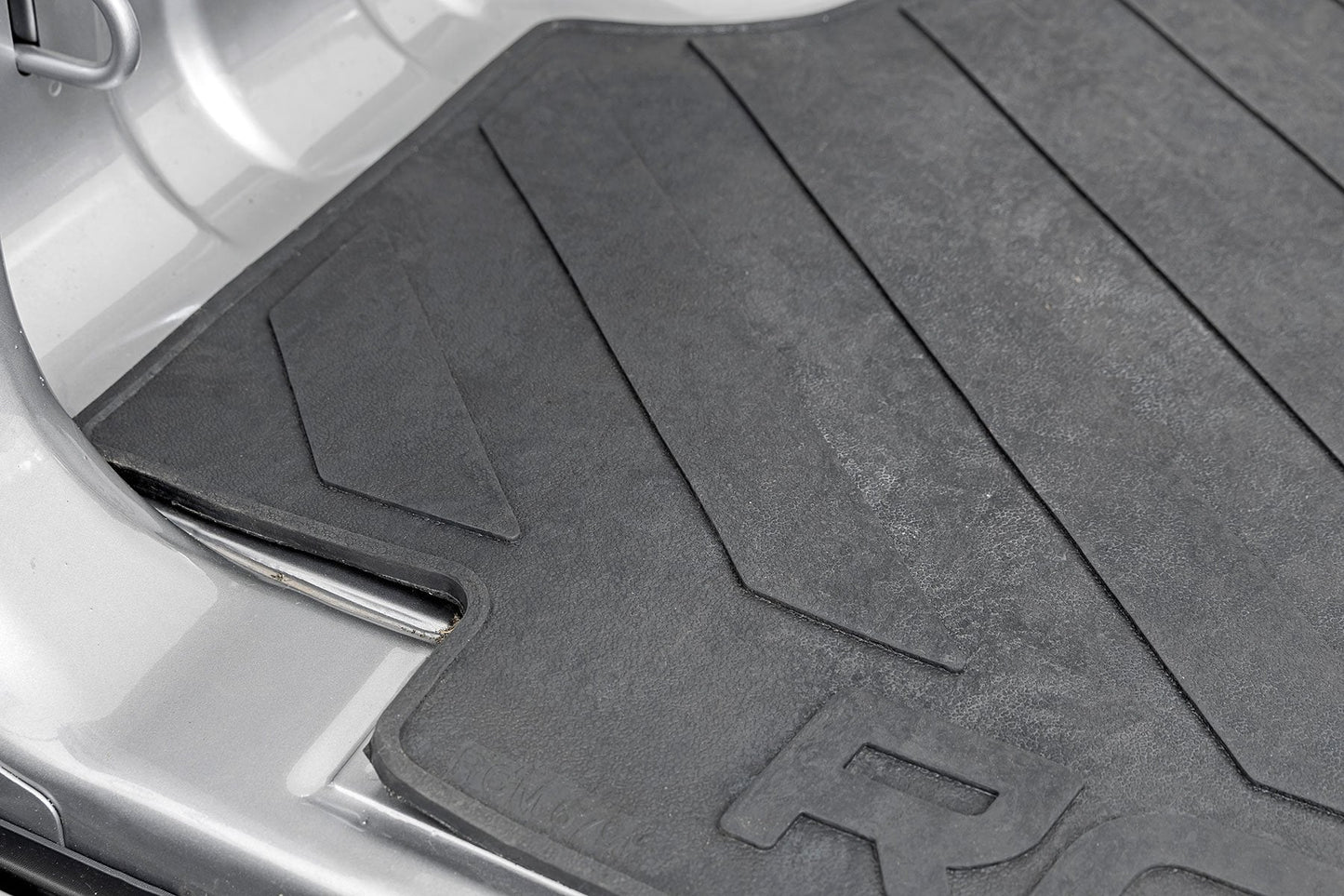 Rough Country (RCM679) Bed Mat | 6'4" Bed | RC Logo | Ram 1500 (19-23)/1500 TRX (21-23)