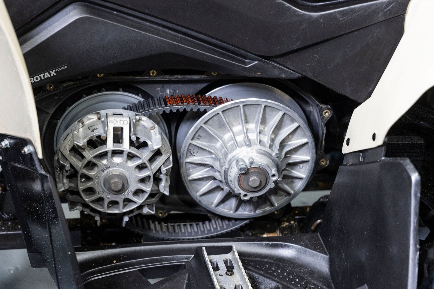 Rough Country (992236) Performance CVT Drive Belt | Can-Am Outlander/ Renegade/Commander/ Maverick