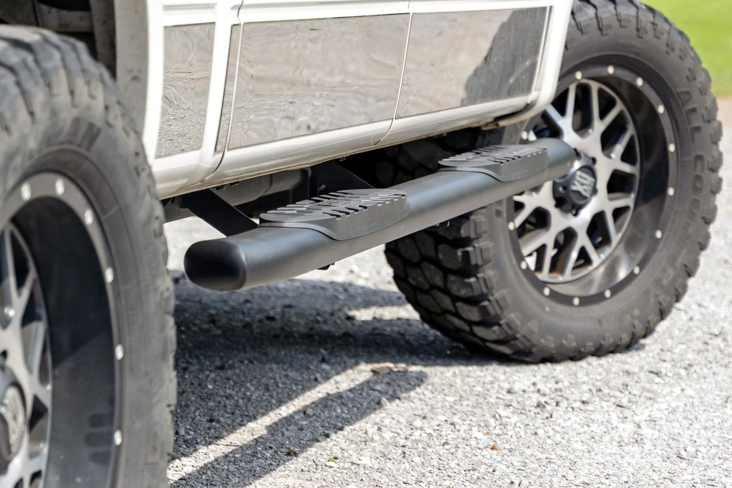 Rough Country (21007) Oval Nerf Step | Crew Cab | Black | Ford F-150 2WD/4WD (2009-2014)