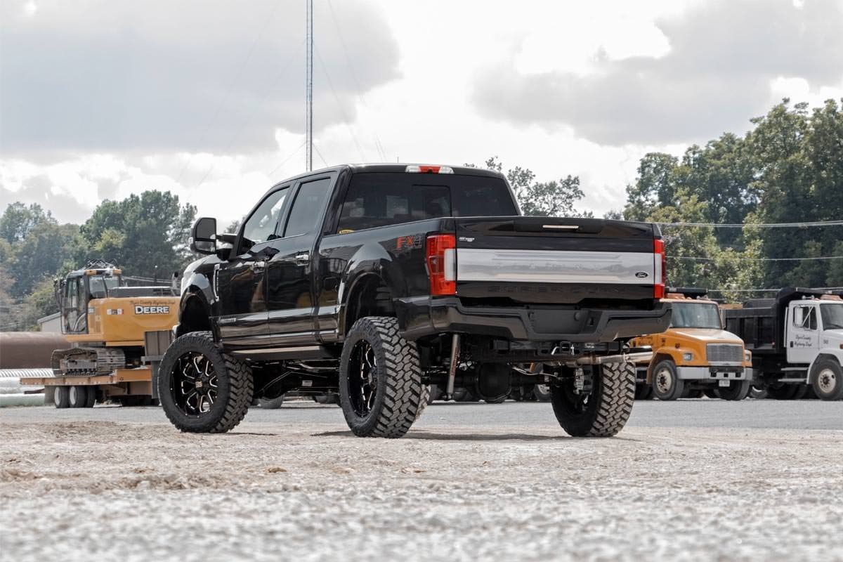 Rough Country (50470) 6 Inch Lift Kit | Diesel | No OVLD  | V2 | Ford F-250/F-350 Super Duty (17-22)
