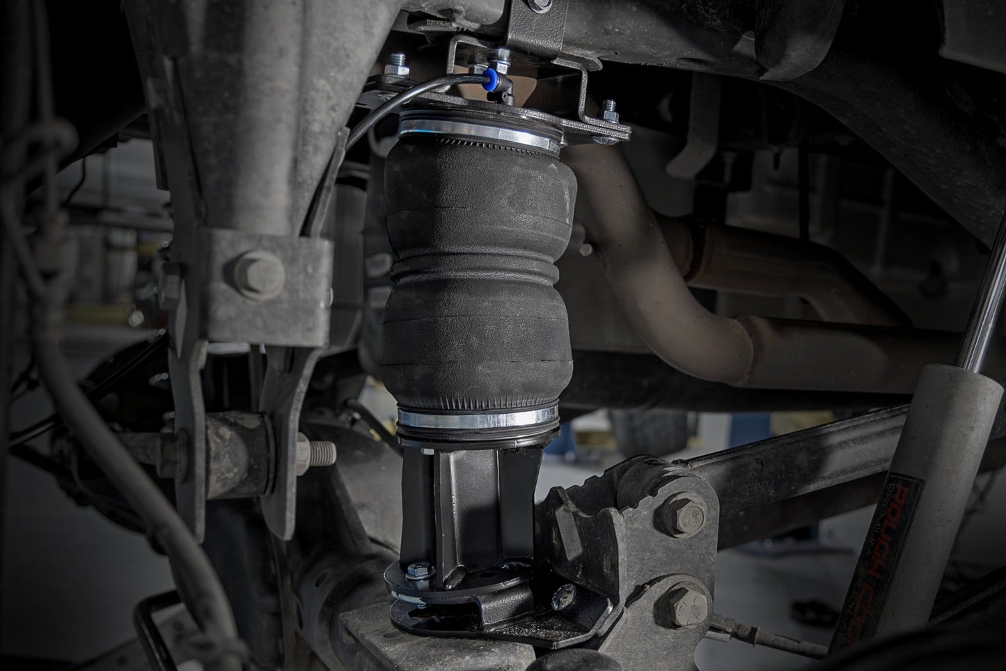 Rough Country (100324WC) Air Spring Kit w/compressor | Wireless Controller | 4 Inch Lift Kit | Ram 1500 (09-23 & Classic)