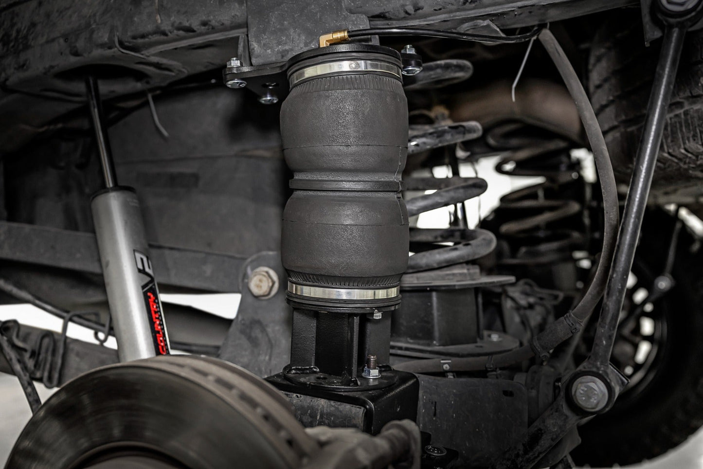 Rough Country (10029) Air Spring Kit | Ram 2500 4WD (2014-2023)