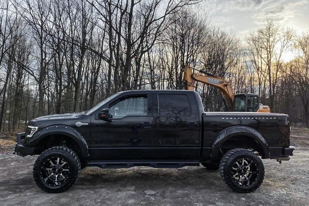 Rough Country (57530) 6 Inch Lift Kit | Ford F-150 4WD (2011-2013)