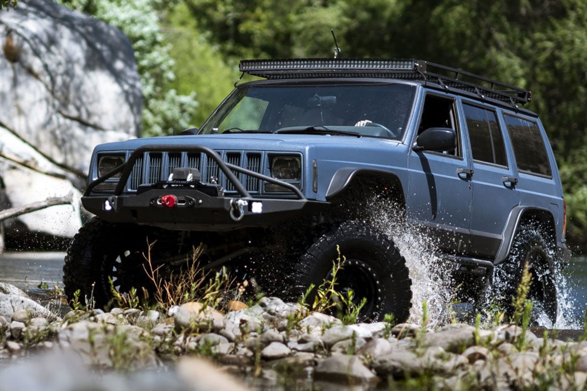 Rough Country (69620) 6.5 Inch Lift Kit | X-Series | Jeep Cherokee XJ 2WD/4WD (1984-2001)